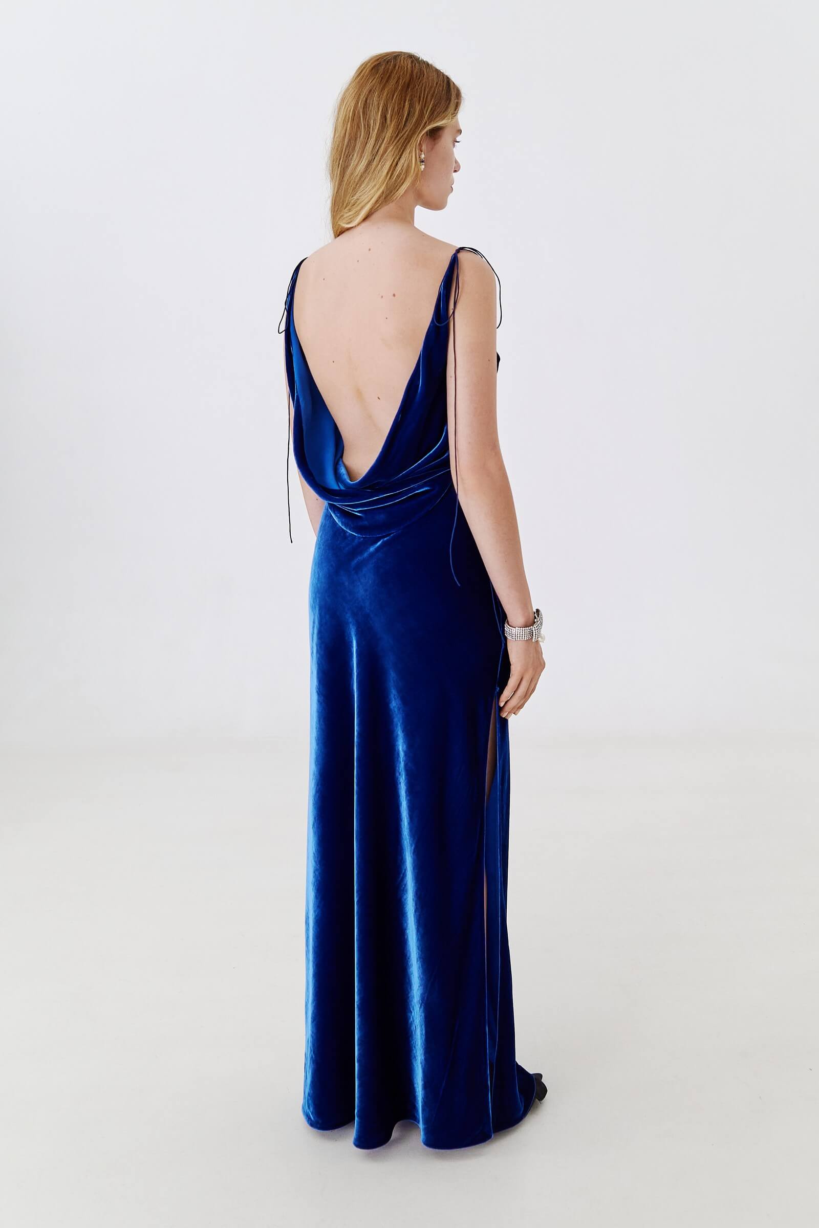 Model in Jules dress back view