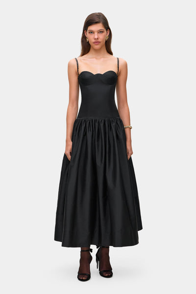 fw2501-chloe-dress-black-model