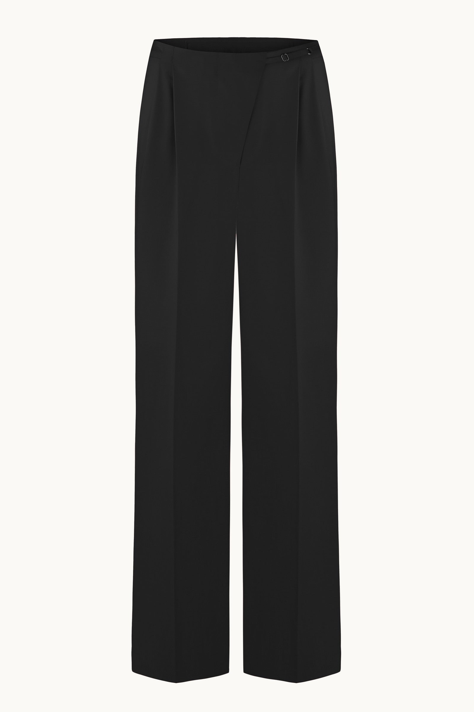 Noemie black pants front view