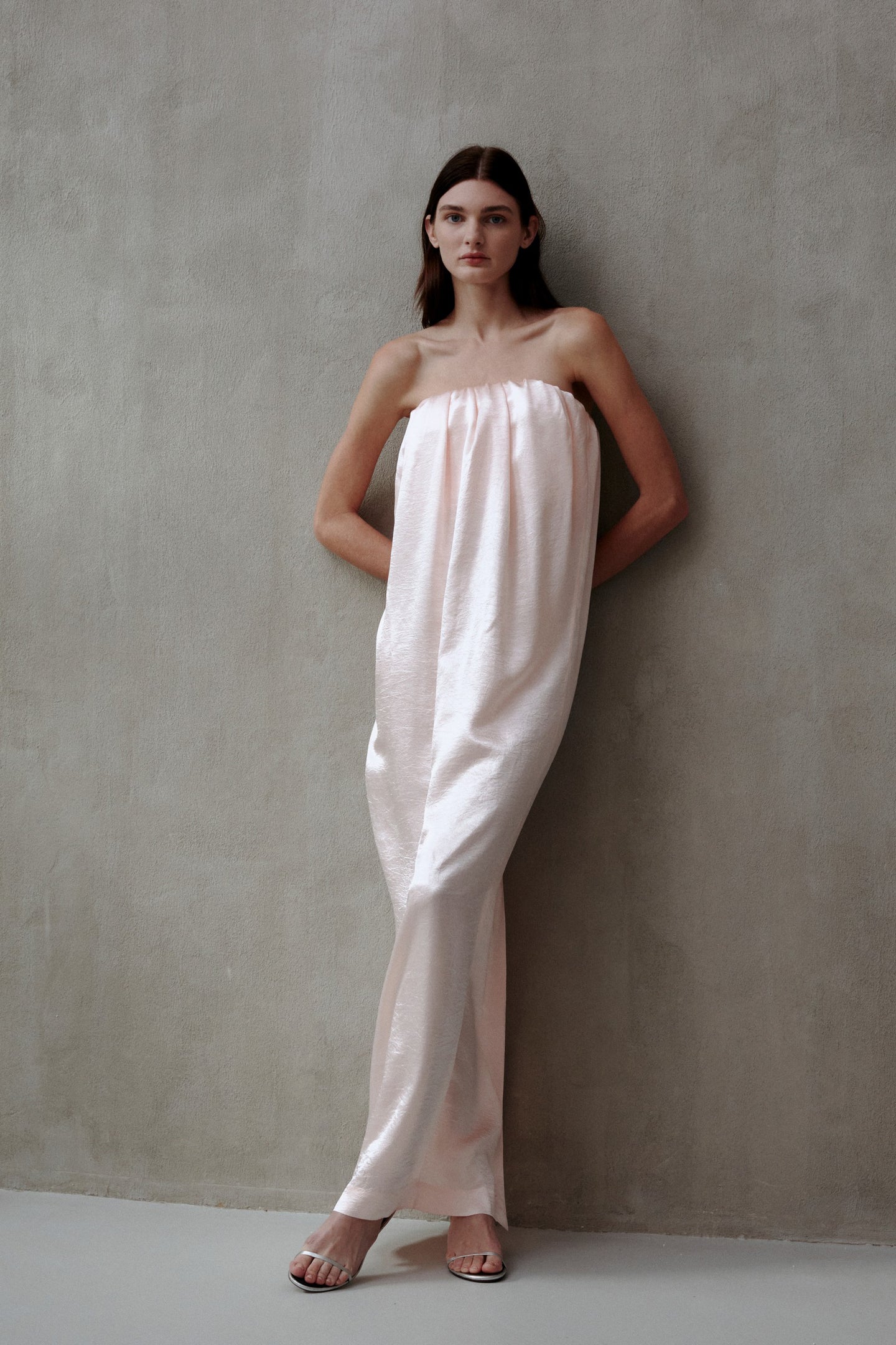 Model in pink Tiana dress